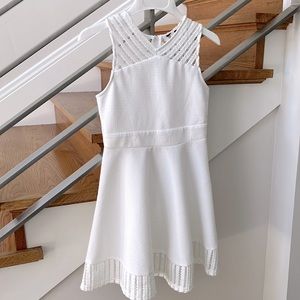 Girls white dress size 8. Great condition. Tags cut.